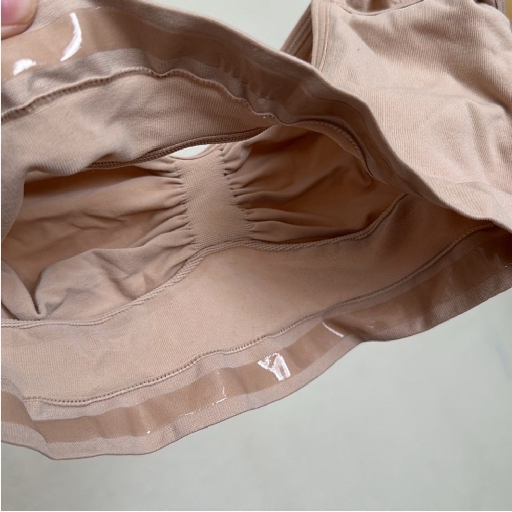 Skims sculpting bralette COLOR MICA SIZE: XL NWOB - Picture 4 of 4